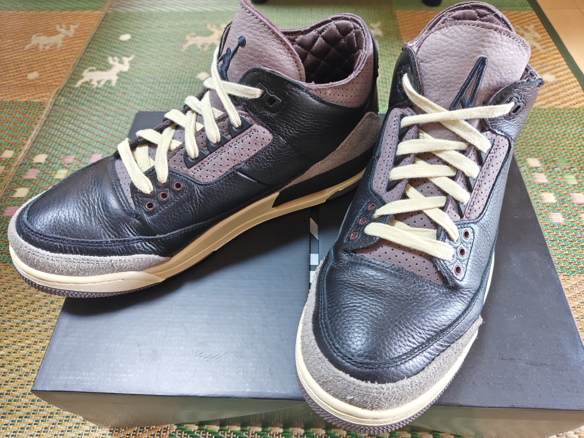 A Ma Maniere × Nike Women's Air Jordan 3 Retro OG SP "Black and Flat Pewter/WYWS"