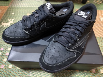 Travis Scott × Nike Air Jordan 1 Low OG SP "Black Phantom"