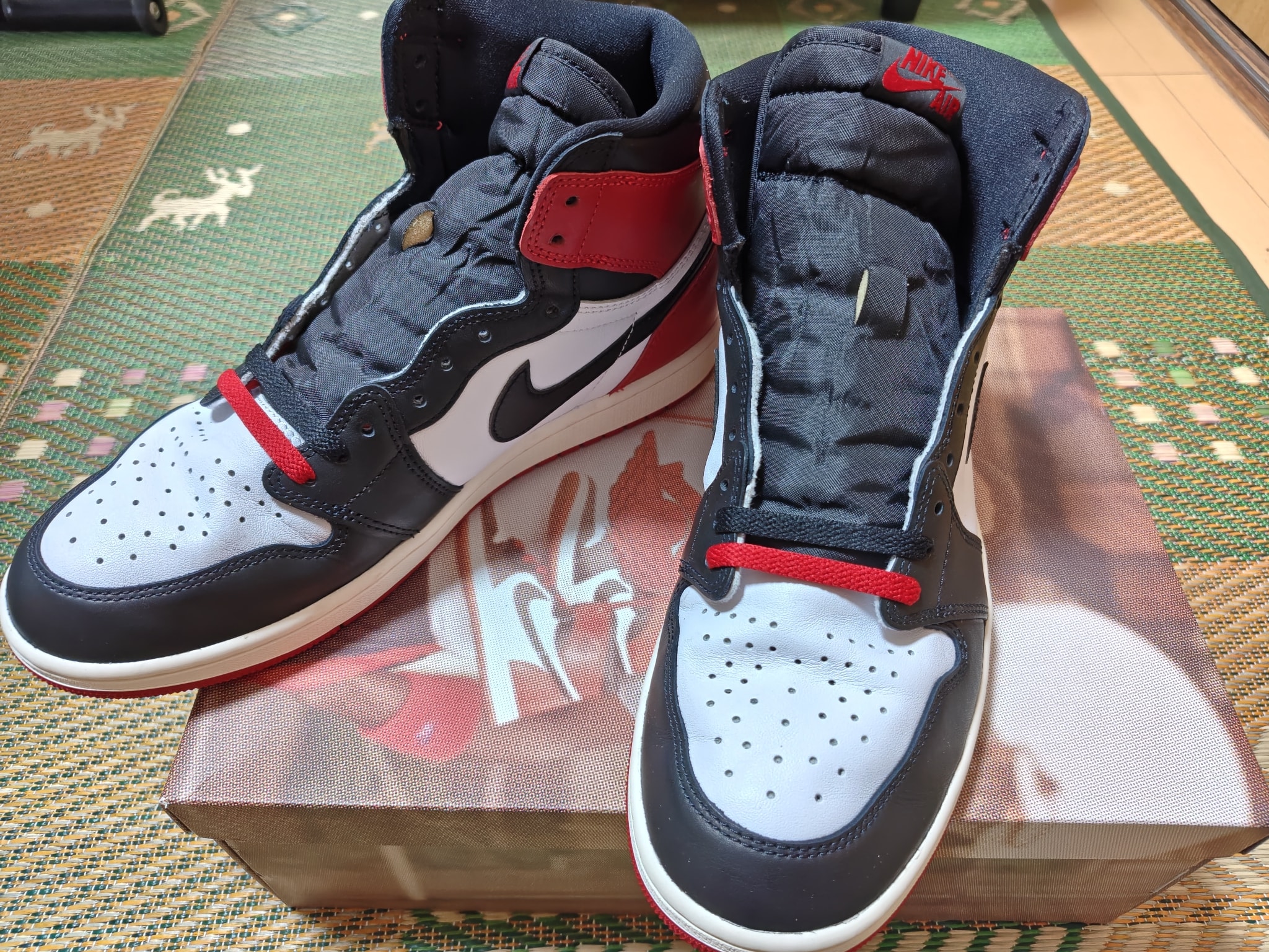 Nike Air Jordan 1 Retro High OG "Black Toe Reimagined"