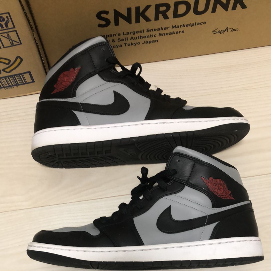 Nike Air Jordan 1 Mid "Shadow"
