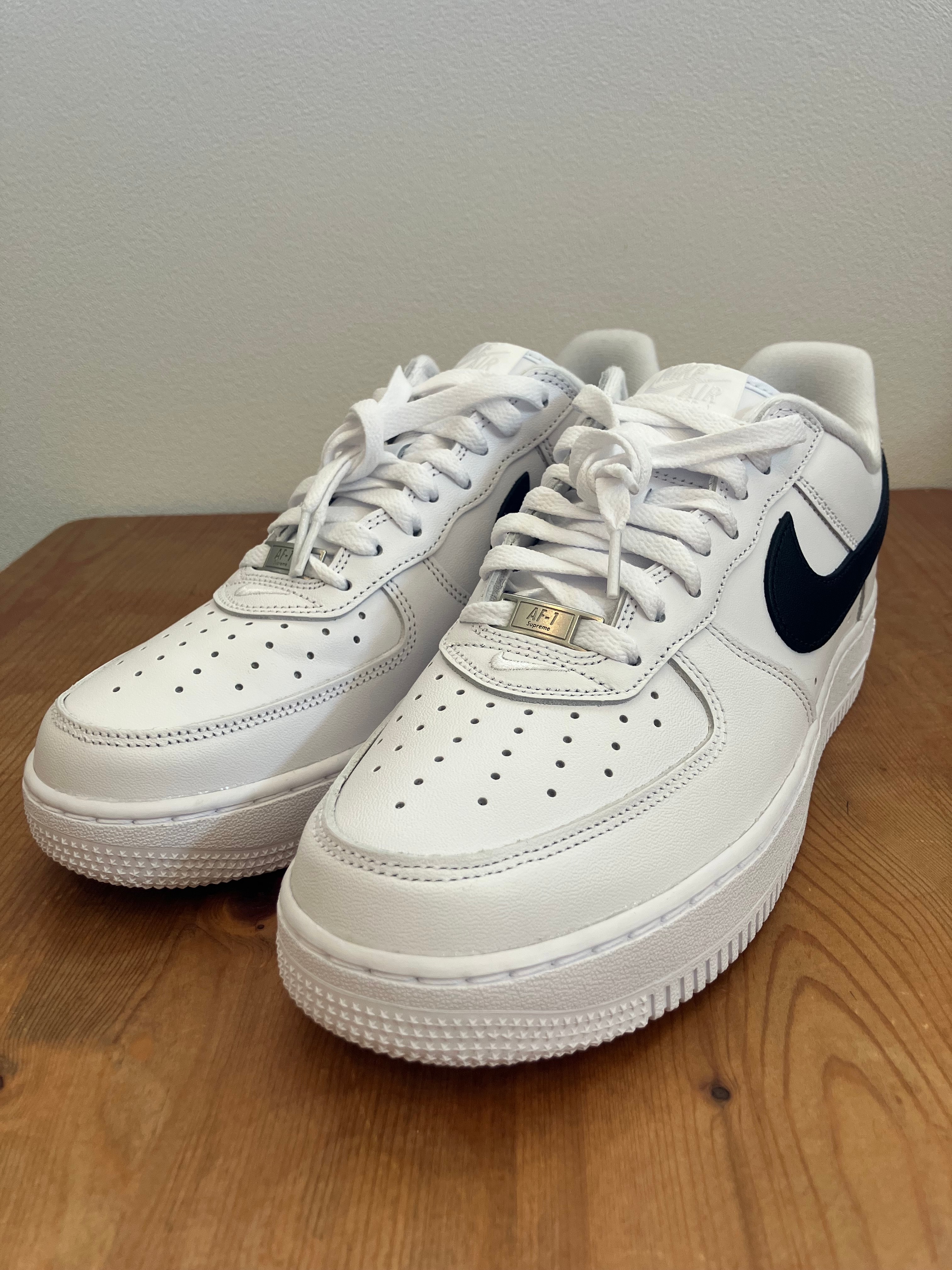 Supreme × Nike Air Force 1 Low "White/Black"