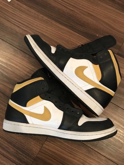Nike Air Jordan 1 Mid "White/Pollen-Black"