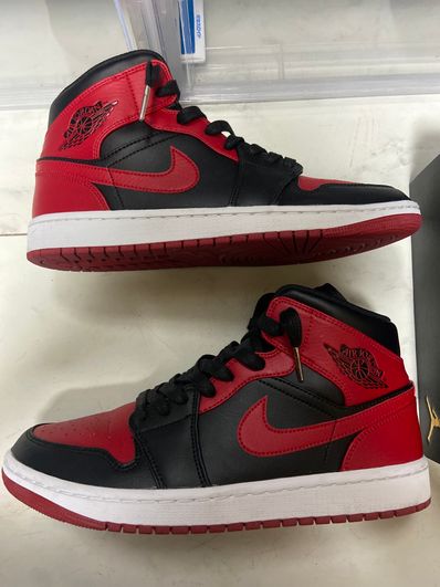 Nike Air Jordan 1 Mid "Bred"
