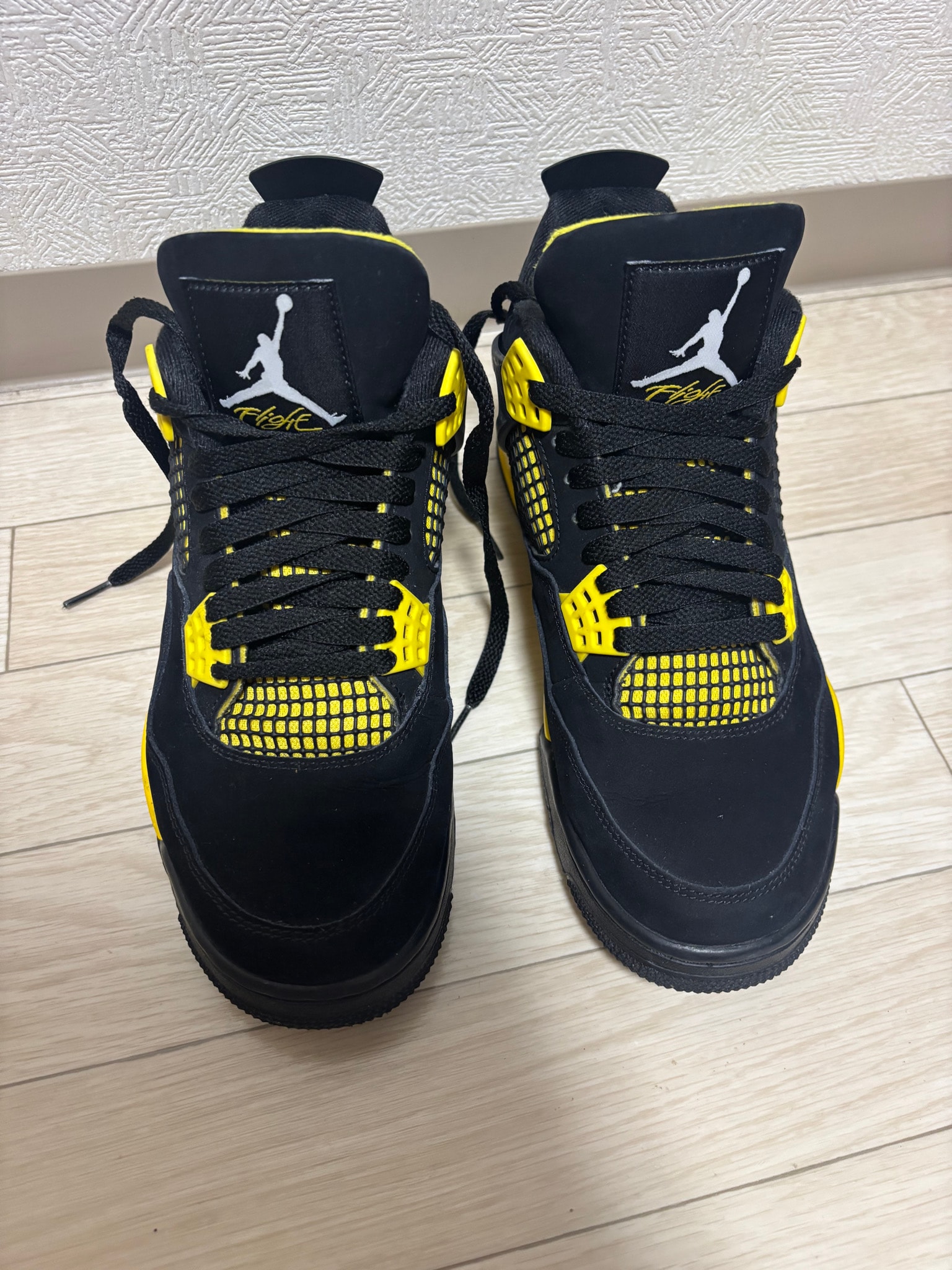 Nike Air Jordan 4 Retro "Thunder"(2023)