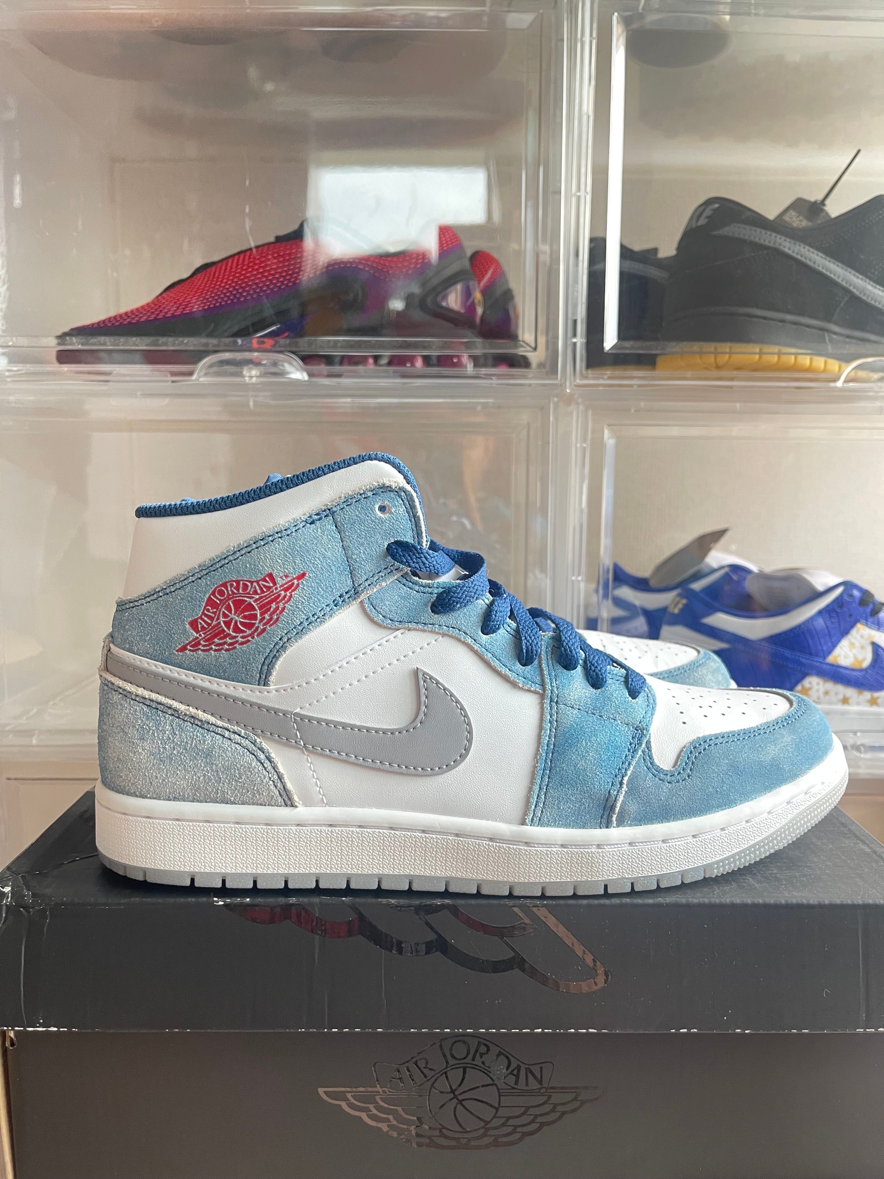 Nike Air Jordan 1 Mid SE "White/Hyper Royal/Red"