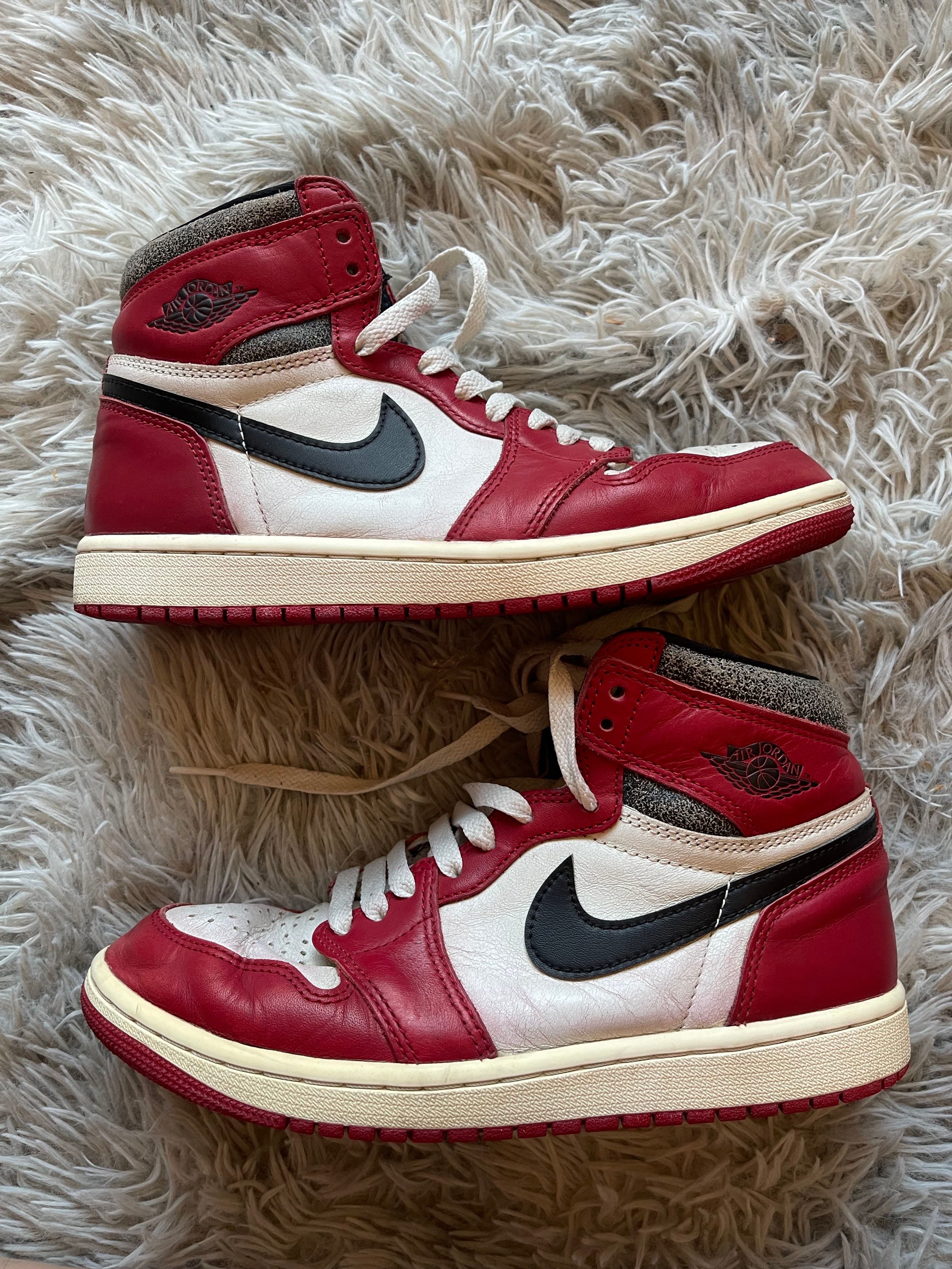 Nike Air Jordan 1 High OG "Lost & Found/Chicago"