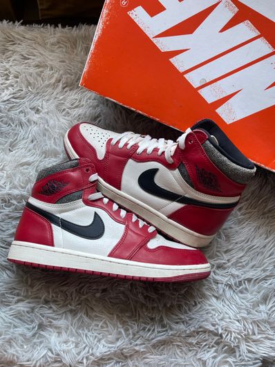 Nike Air Jordan 1 High OG "Lost & Found/Chicago"