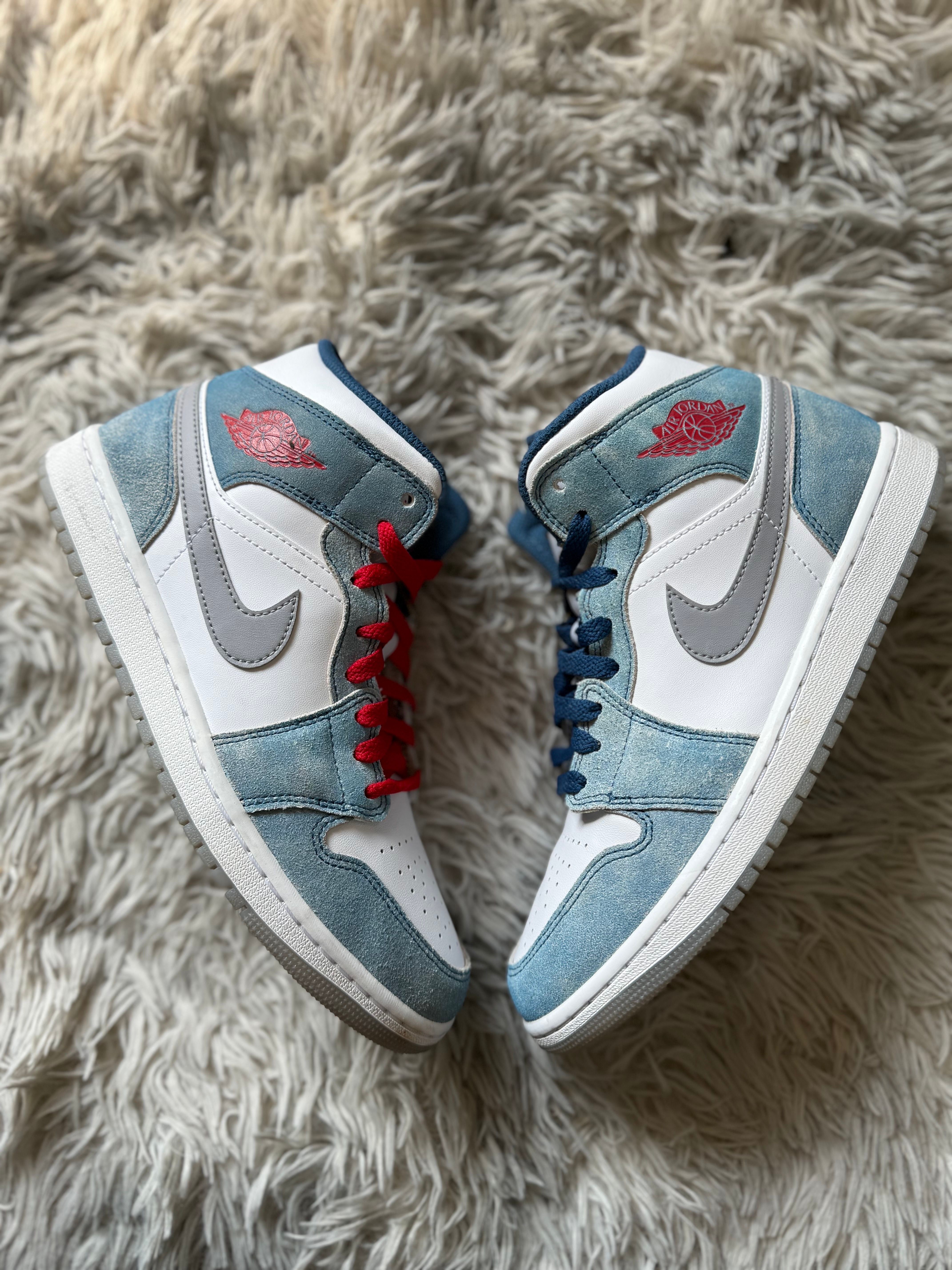 Nike Air Jordan 1 Mid SE "White/Hyper Royal/Red"