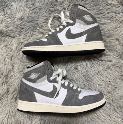 Nike GS Air Jordan 1 Retro High OG "Black and Smoke Grey"