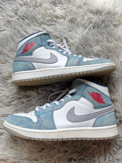 Nike Air Jordan 1 Mid SE "White/Hyper Royal/Red"