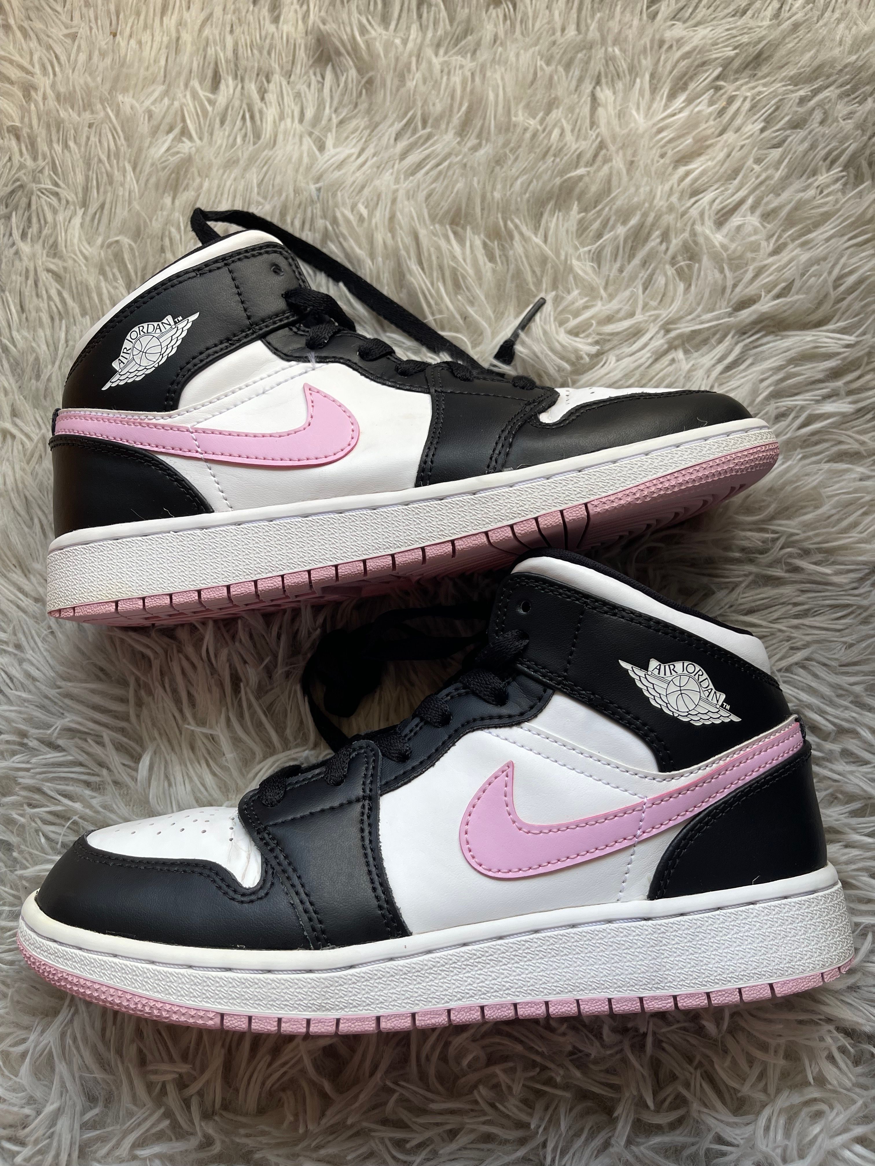 Nike GS Air Jordan 1 Mid "White/Black/Light Arctic Pink"