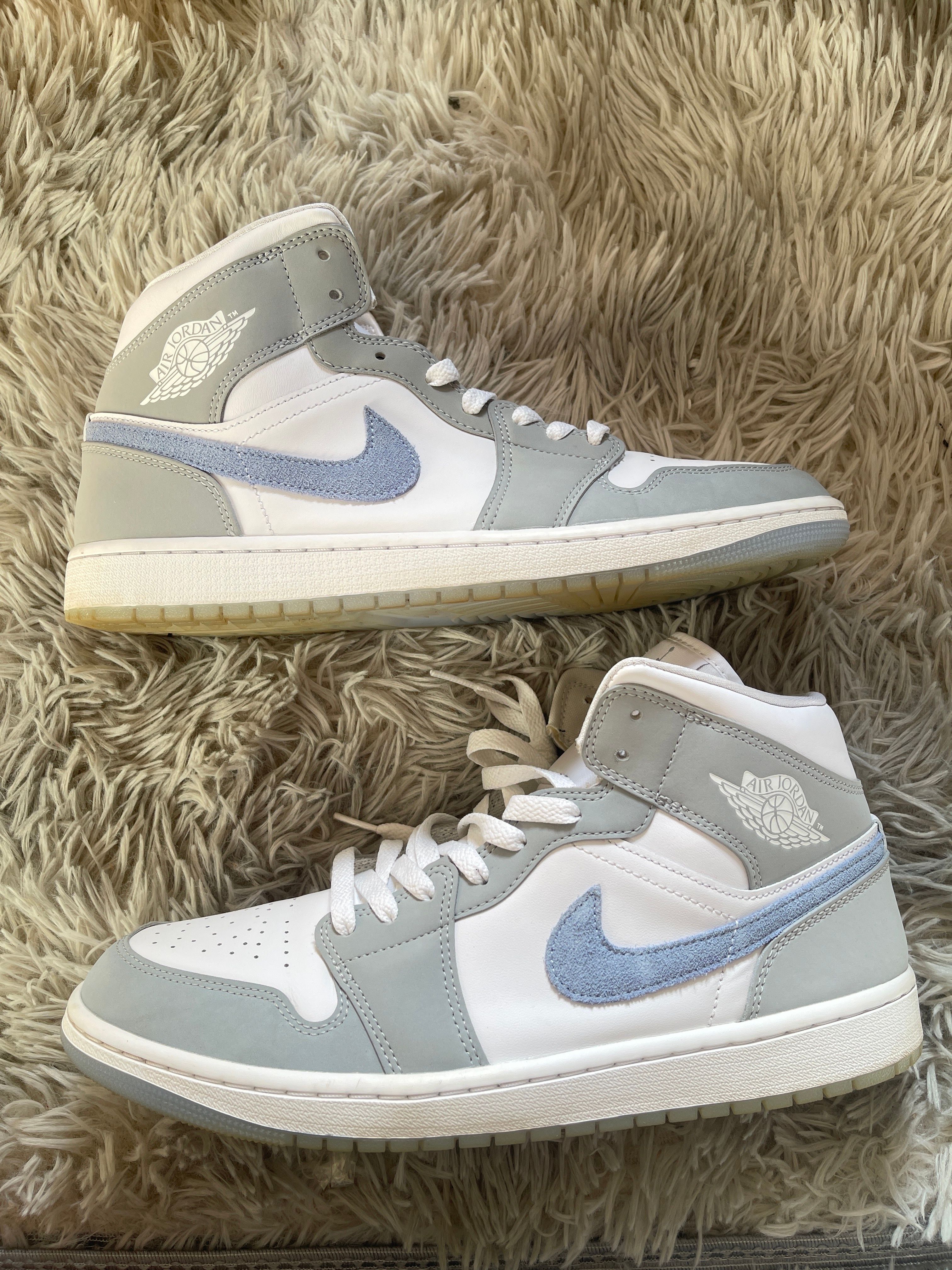 Nike Women's Air Jordan 1 Mid "Wolf Grey"