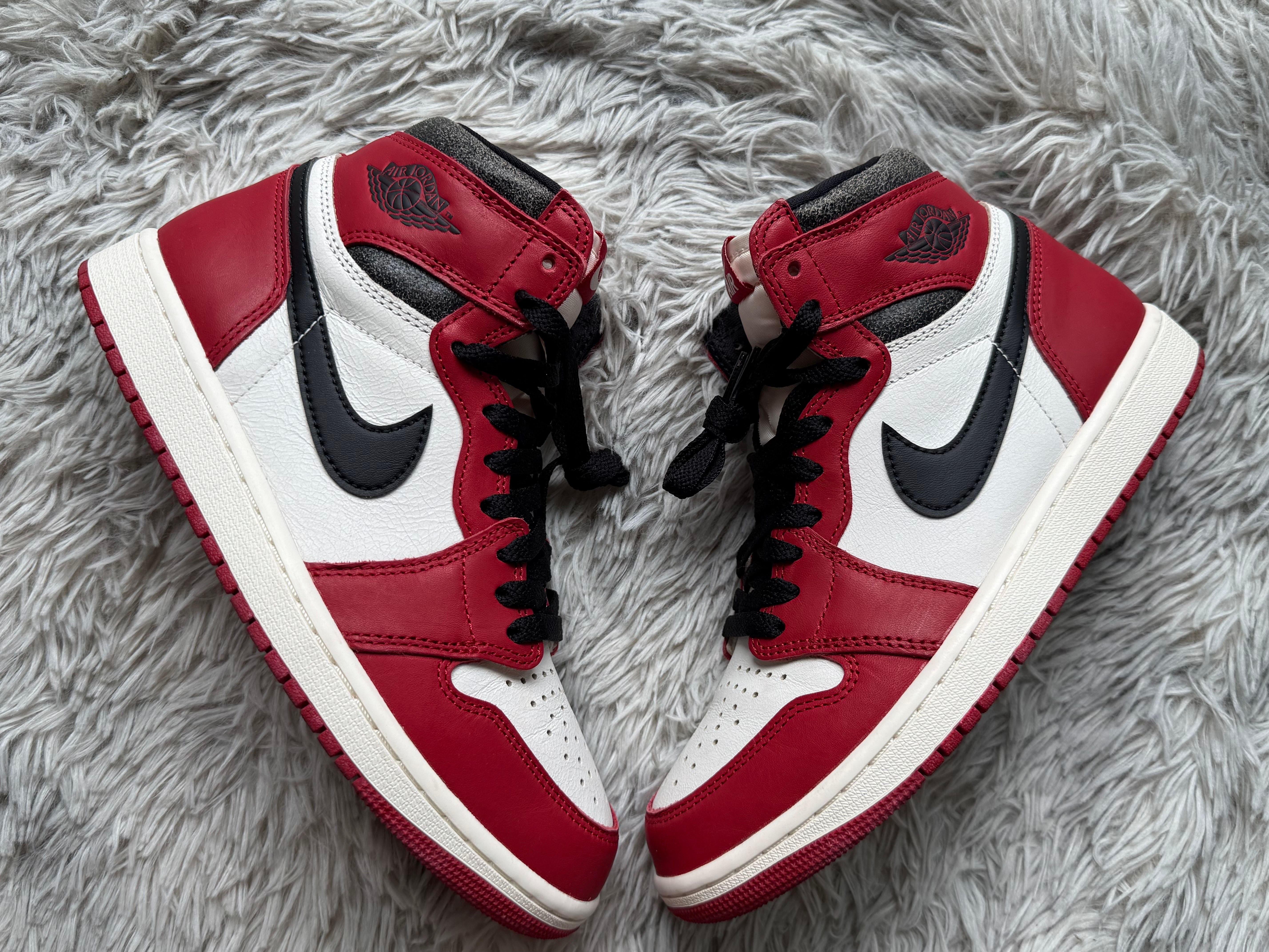 Nike Air Jordan 1 High OG "Lost & Found/Chicago"