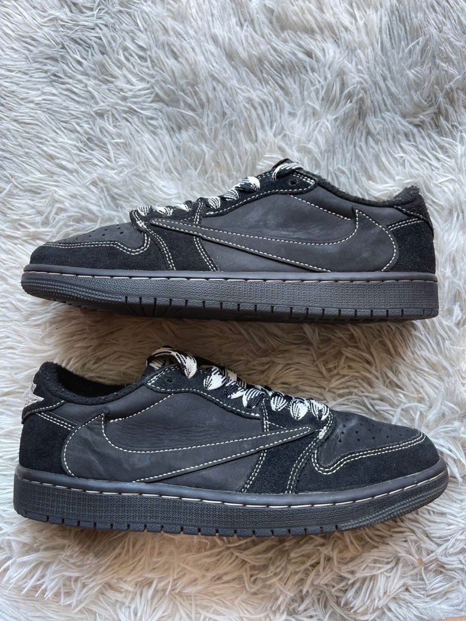 Travis Scott × Nike Air Jordan 1 Low OG SP "Black Phantom"