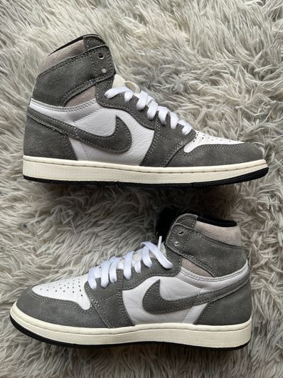 Nike Air Jordan 1 Retro High OG "Black and Smoke Grey"