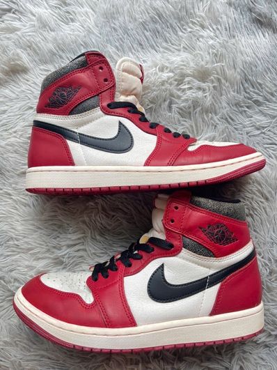 Nike Air Jordan 1 High OG "Lost & Found/Chicago"