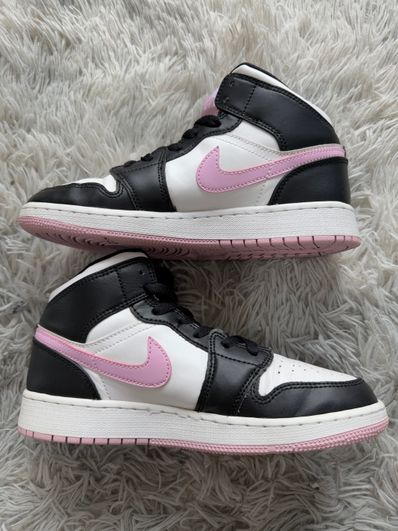 Nike GS Air Jordan 1 Mid "White/Black/Light Arctic Pink"