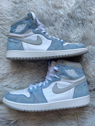 Nike Air Jordan 1 High OG "Hyper Royal"