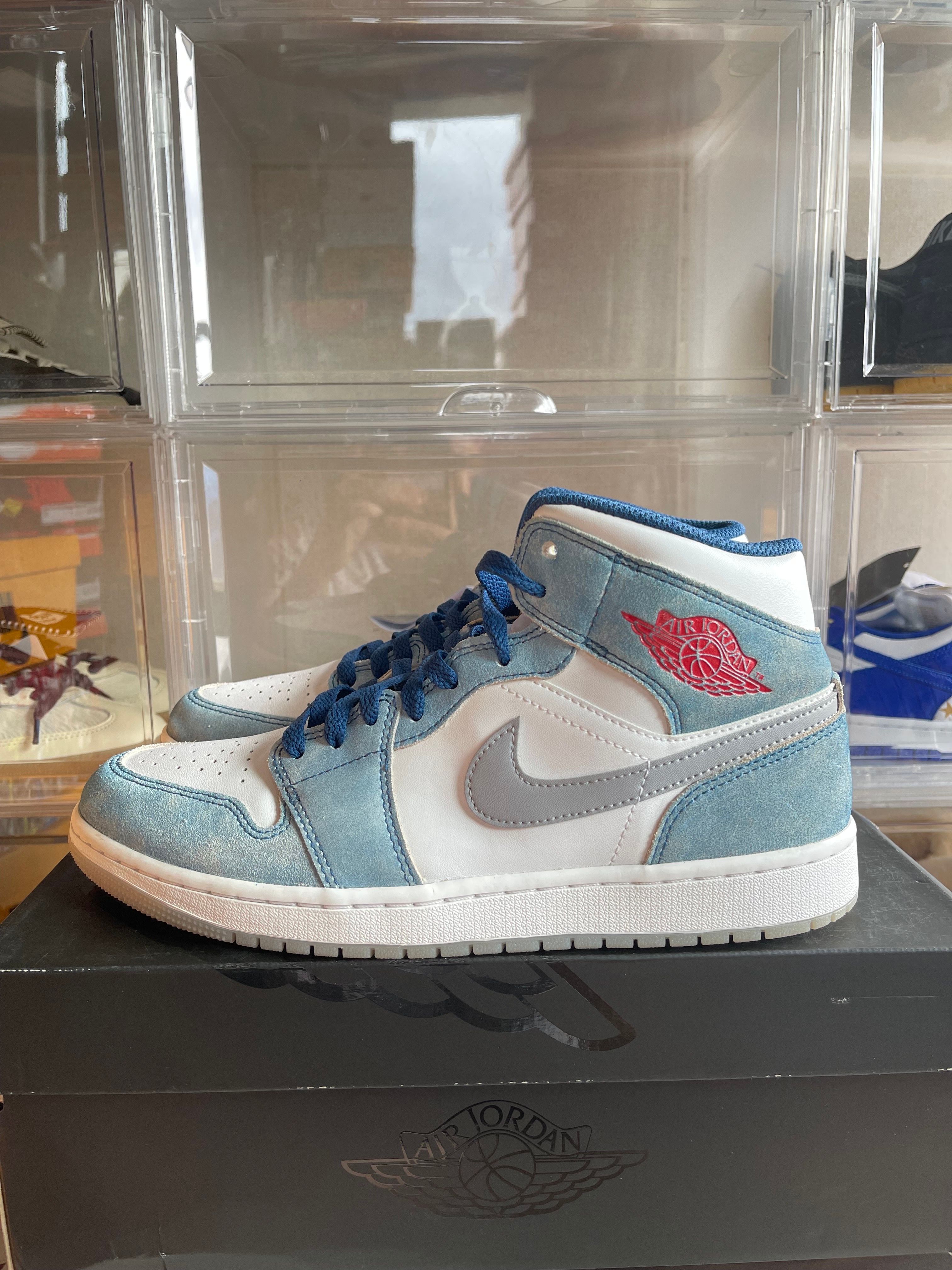 Nike Air Jordan 1 Mid SE "White/Hyper Royal/Red"