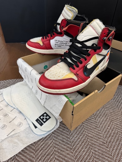 Off-White × Nike Air Jordan 1 Retro High The Ten "Chicago"