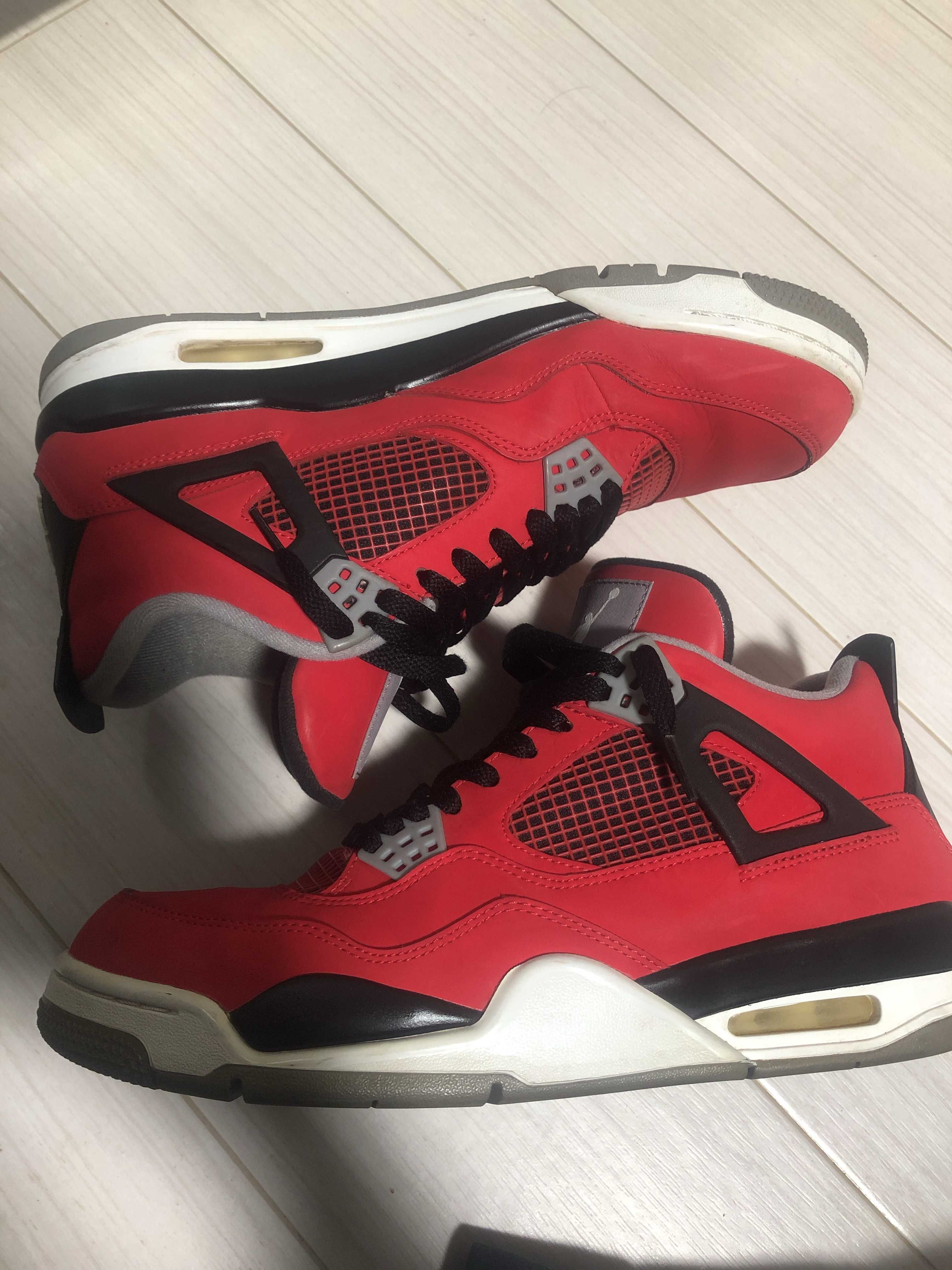 Nike Air Jordan 4 Retro "Toro Bravo"