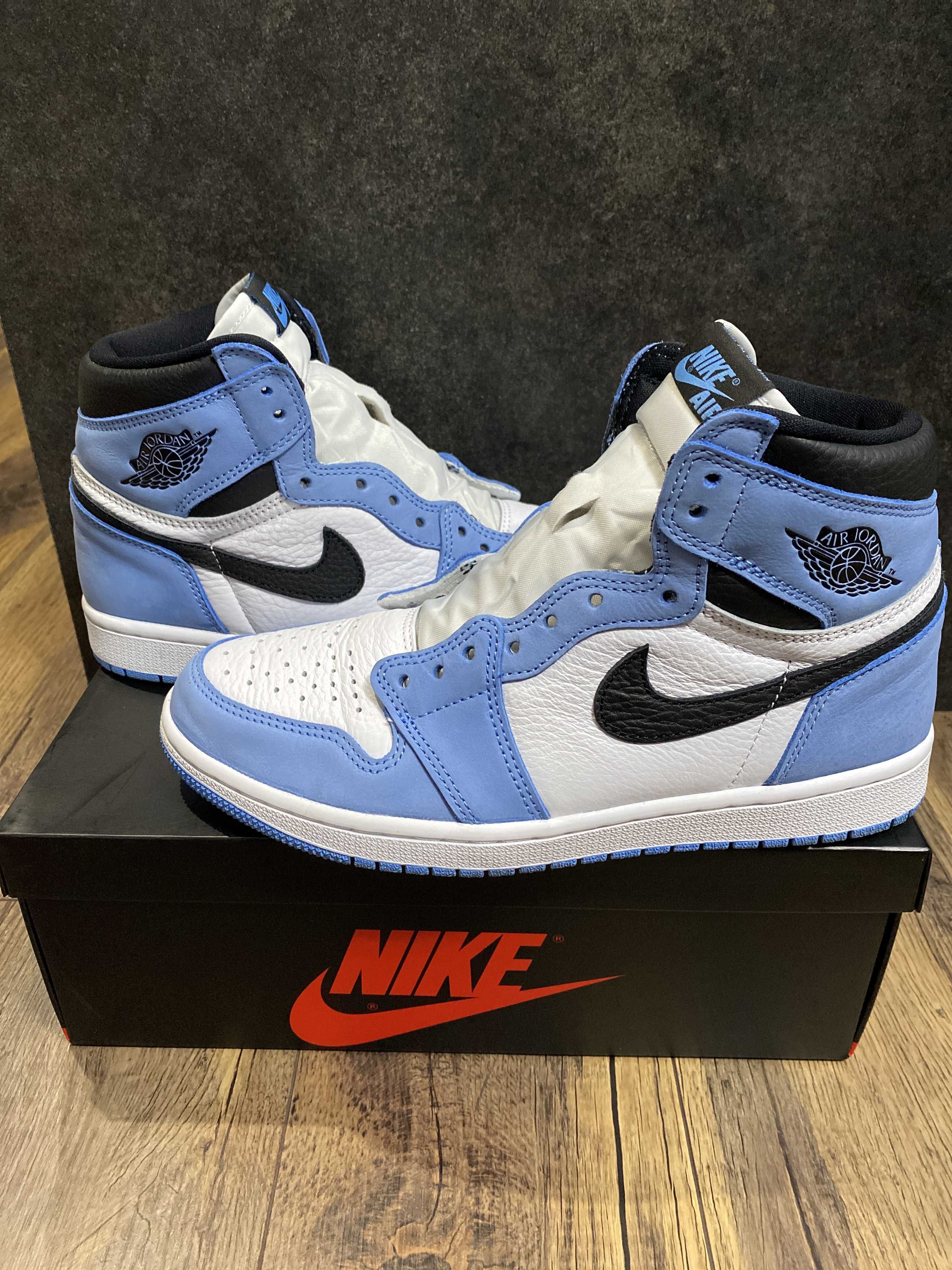 Nike Air Jordan 1 High OG "University Blue"