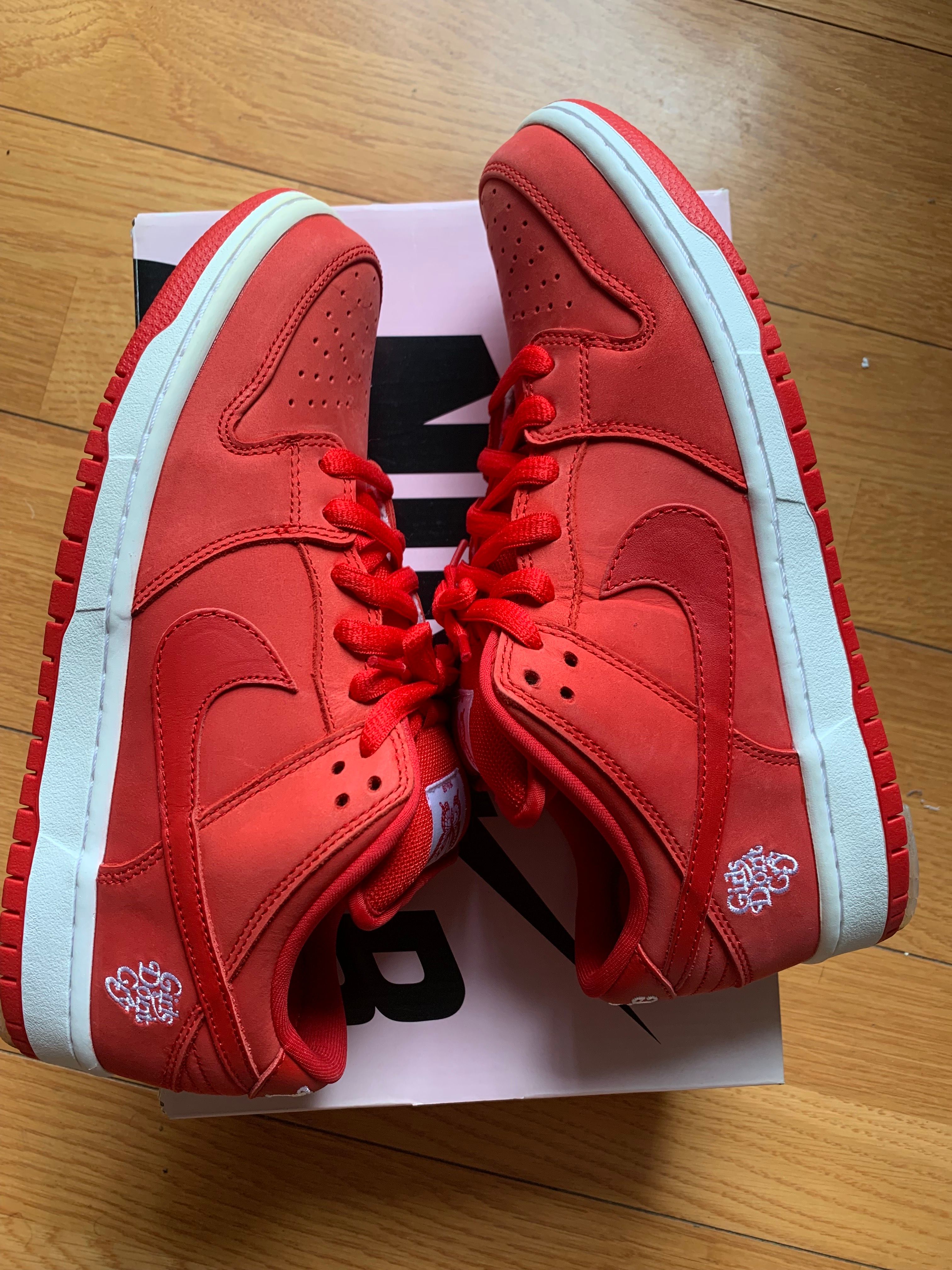 Girls Don't Cry × Nike SB Dunk Low Pro QS "Red" / VERDY