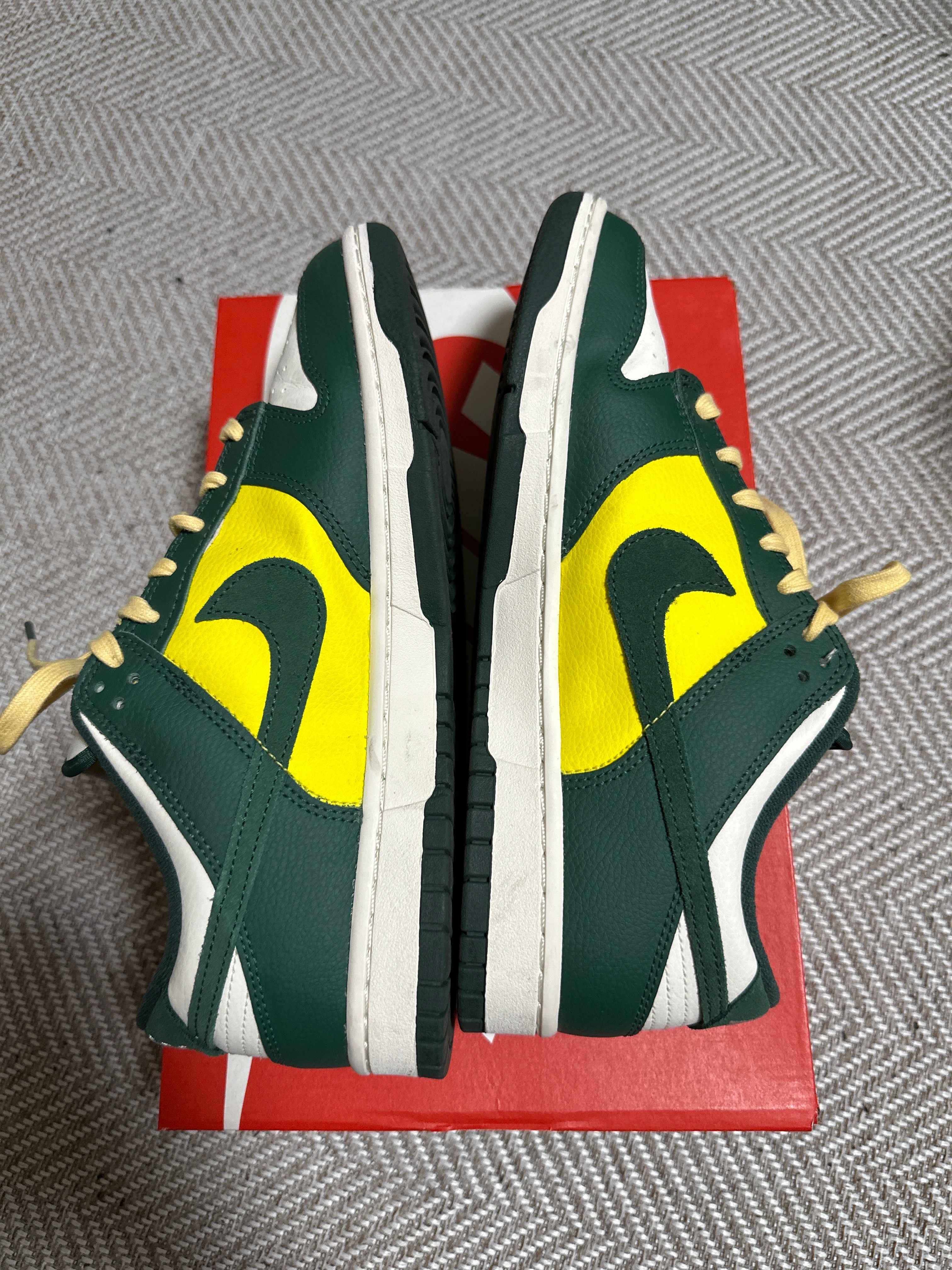 Nike Women's Dunk Low SE "Noble Green"