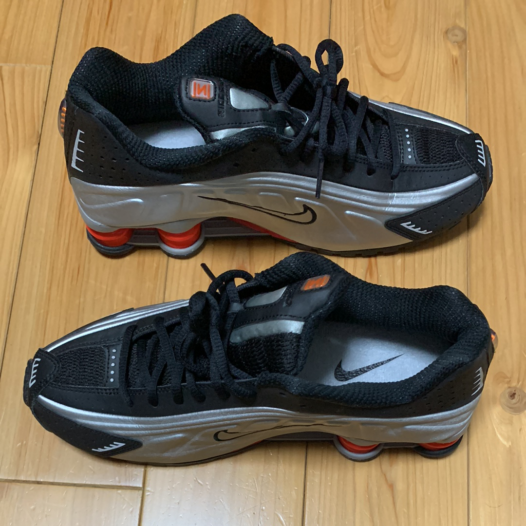 Nike Shox R4 OG "Black and Metallic Silver" (2024) BV1111-008