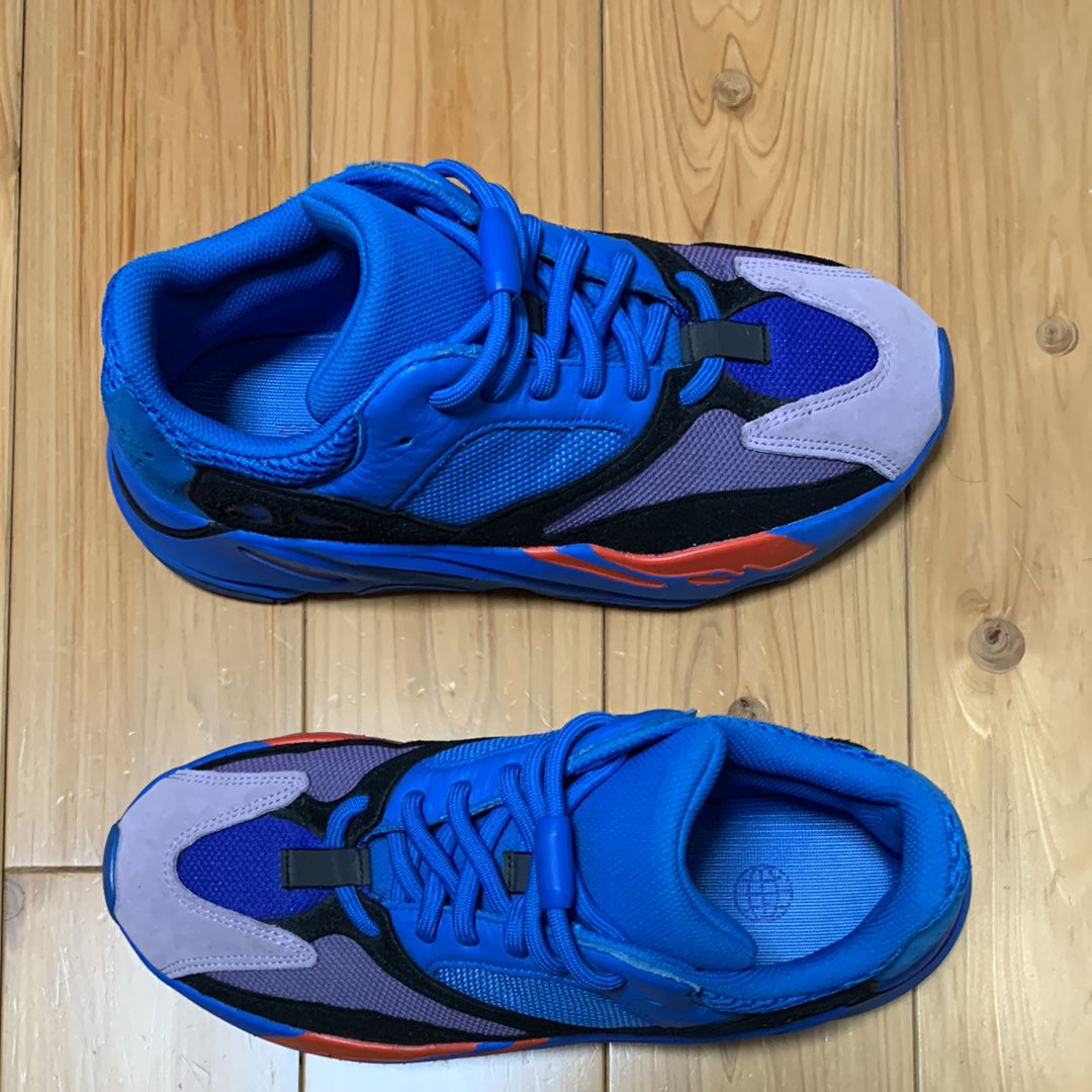 adidas YEEZY Boost 700 "HI-RES Blue"