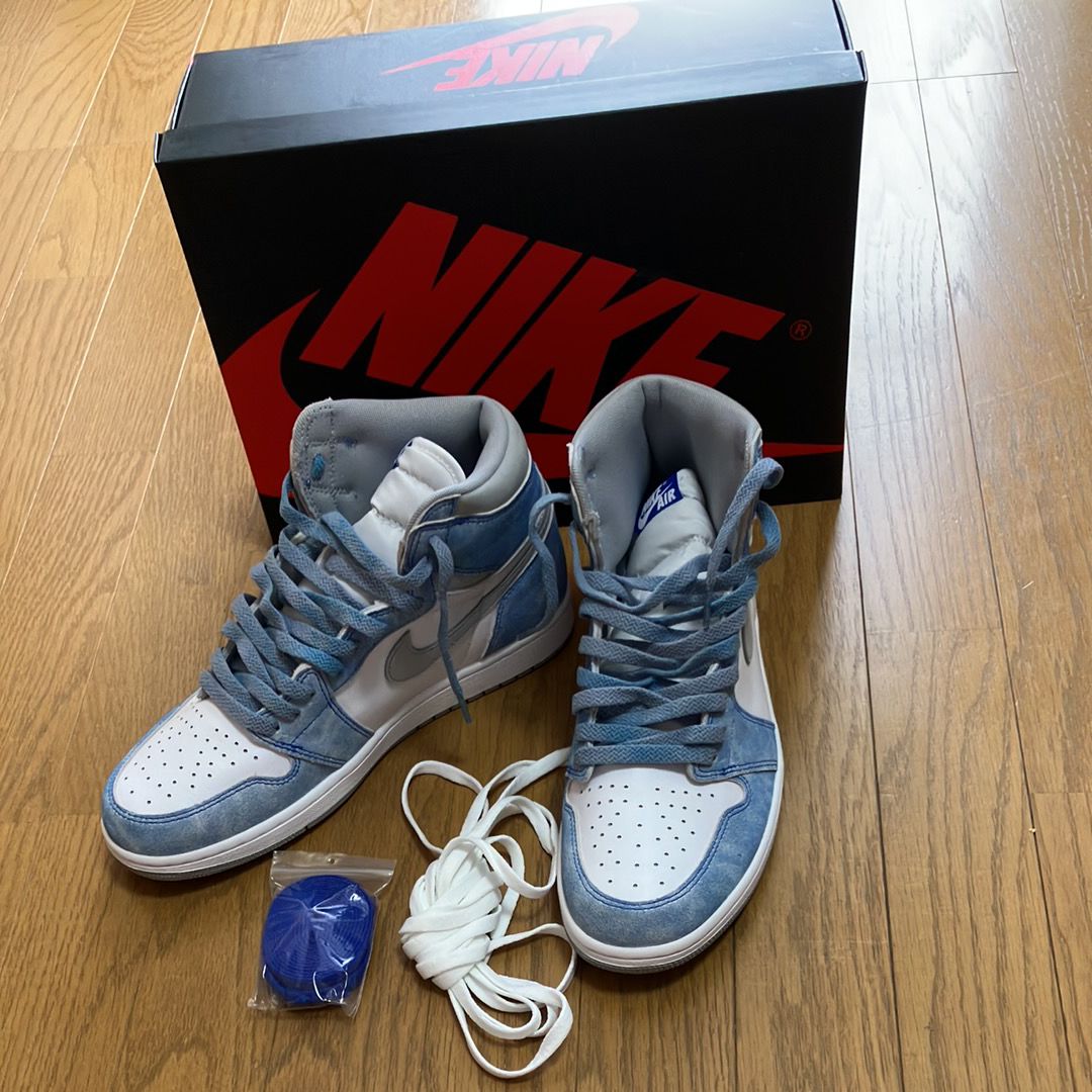 Nike Air Jordan 1 High OG "Hyper Royal"