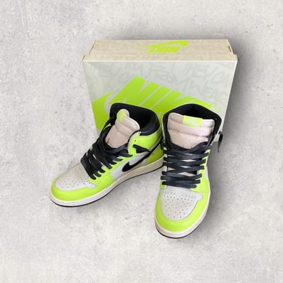 Nike Air Jordan 1 High OG "Volt/Visionaire"