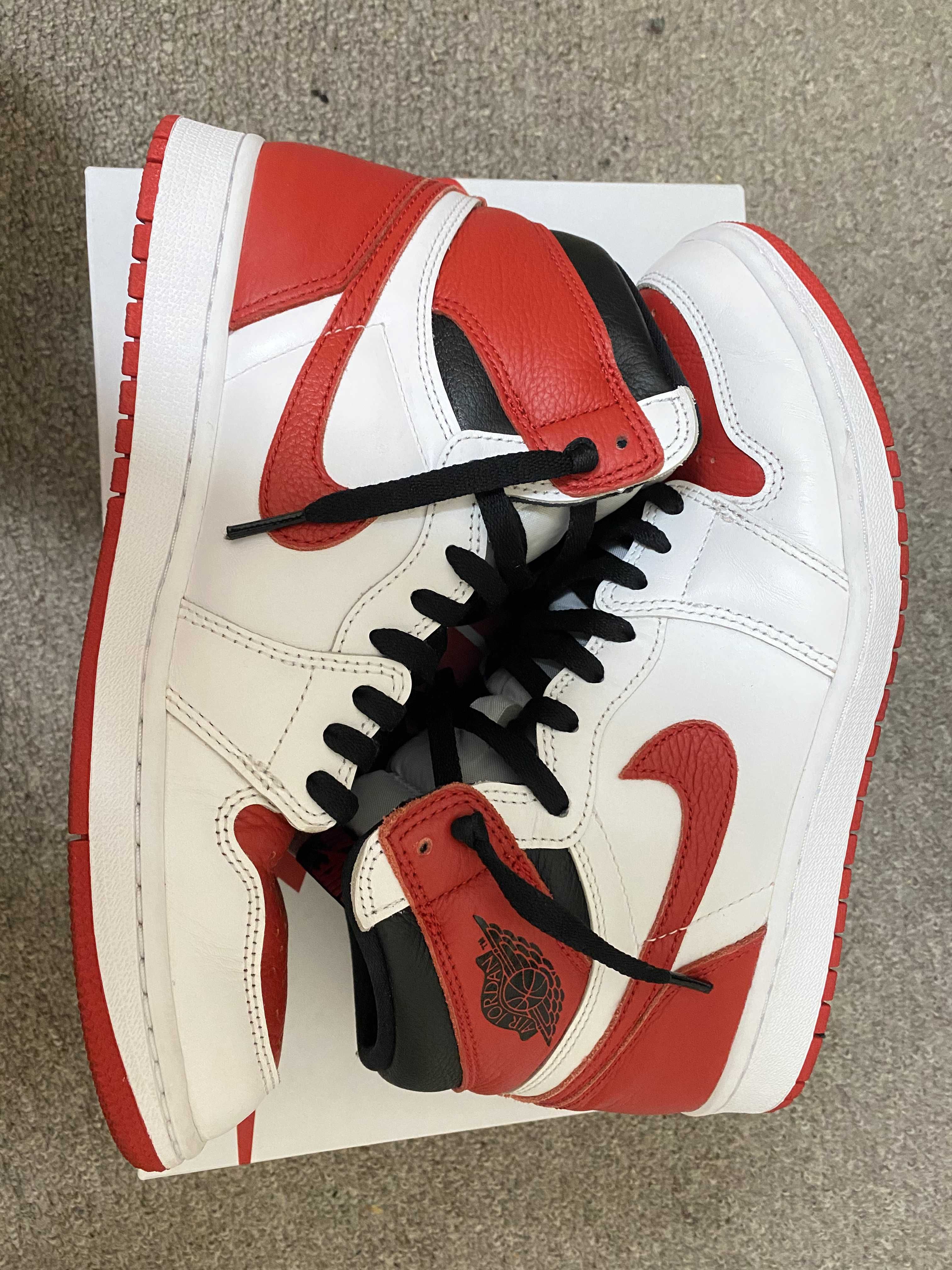 Nike Air Jordan 1 High OG "Heritage" 