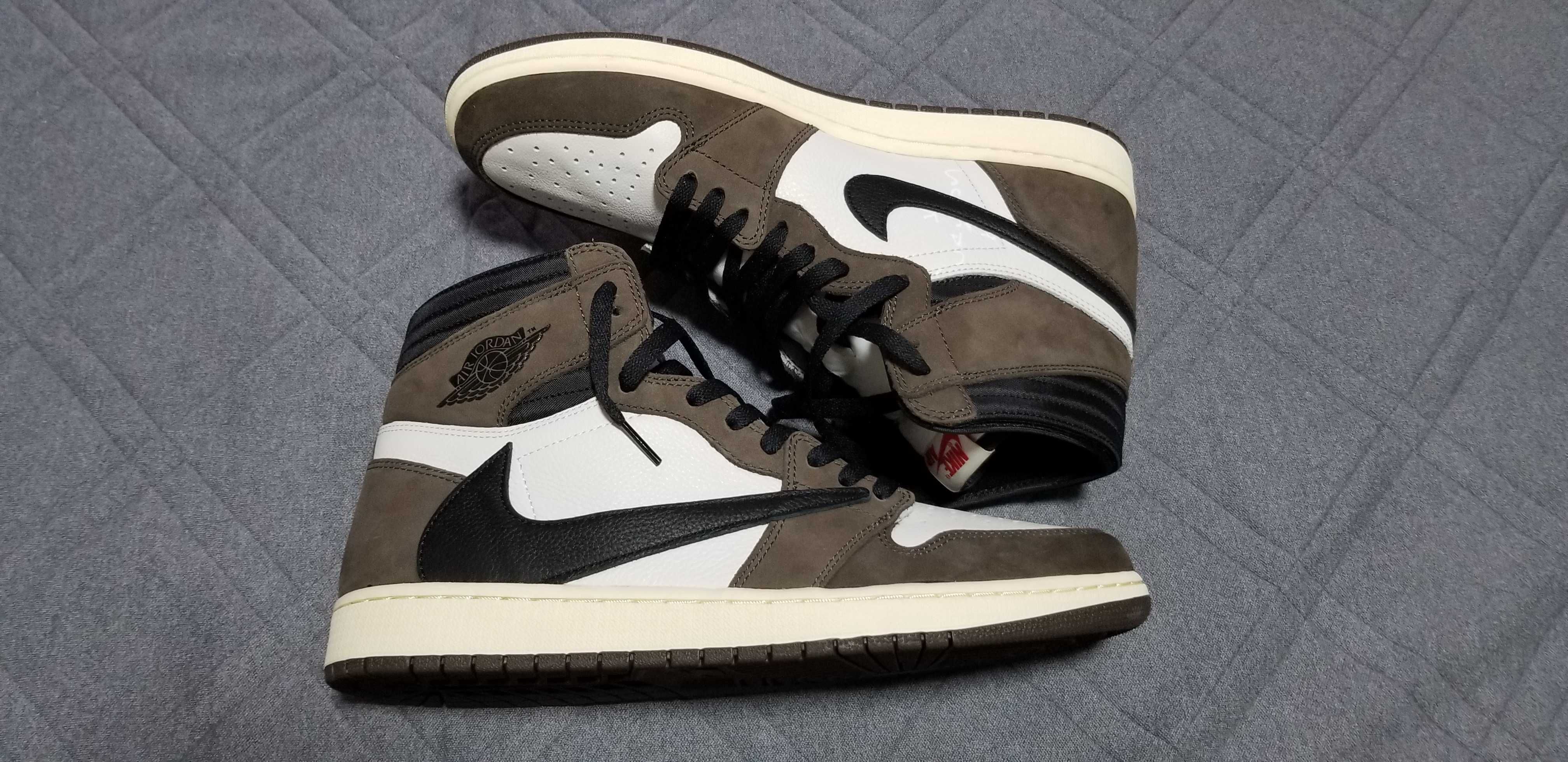 Travis Scott × Nike Air Jordan 1 Retro High OG TS SP "Sail/Dark Mocha"