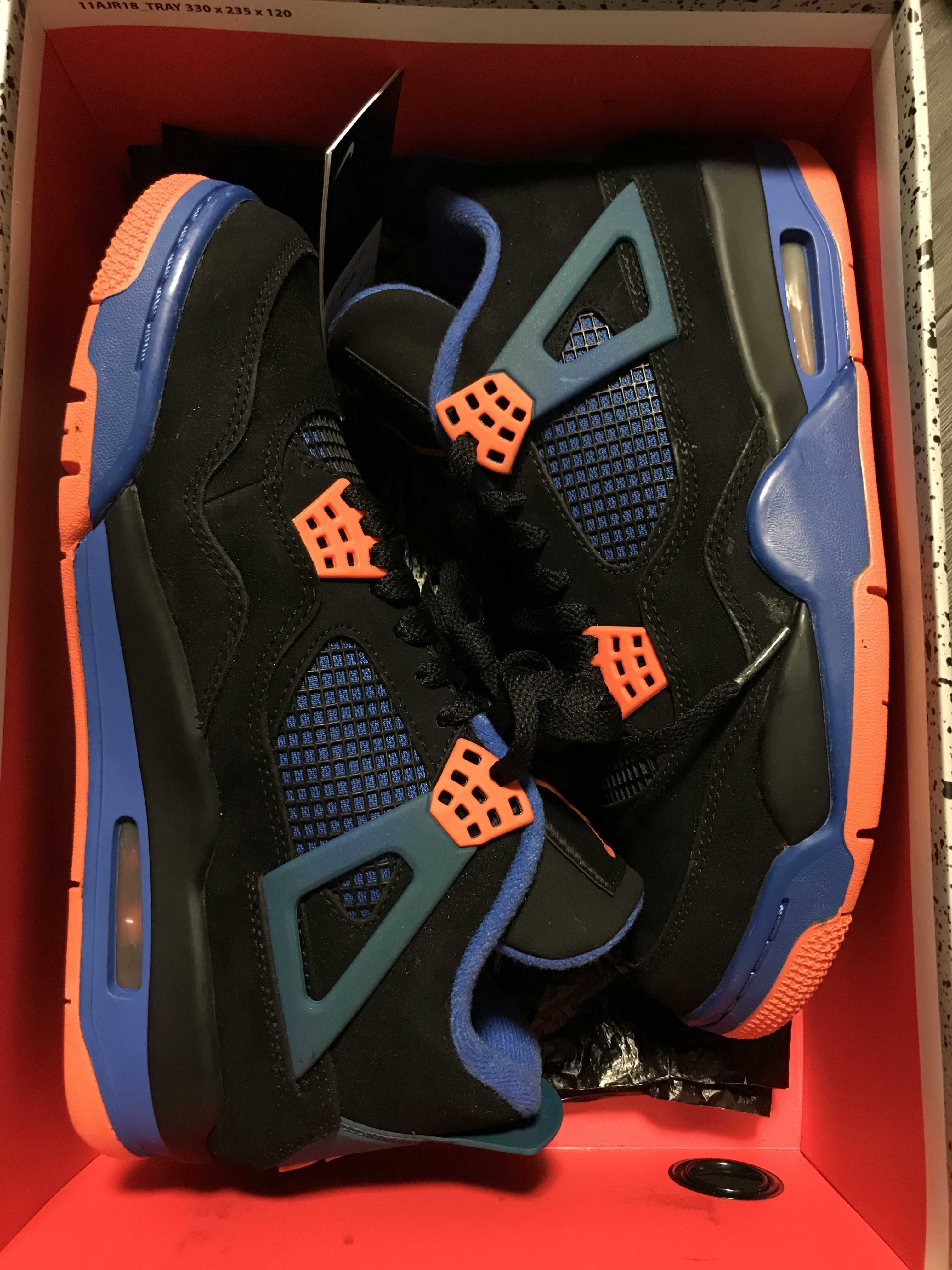 NIKE AIR JORDAN 4 RETRO "CAVS"