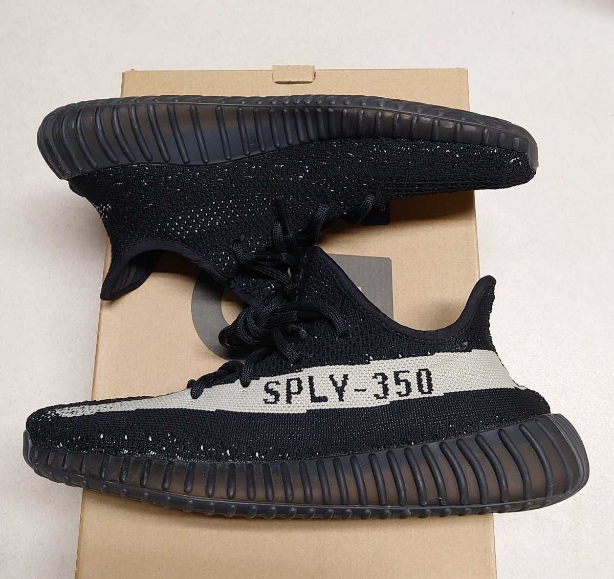 adidas YEEZY Boost 350 V2 "Oreo"