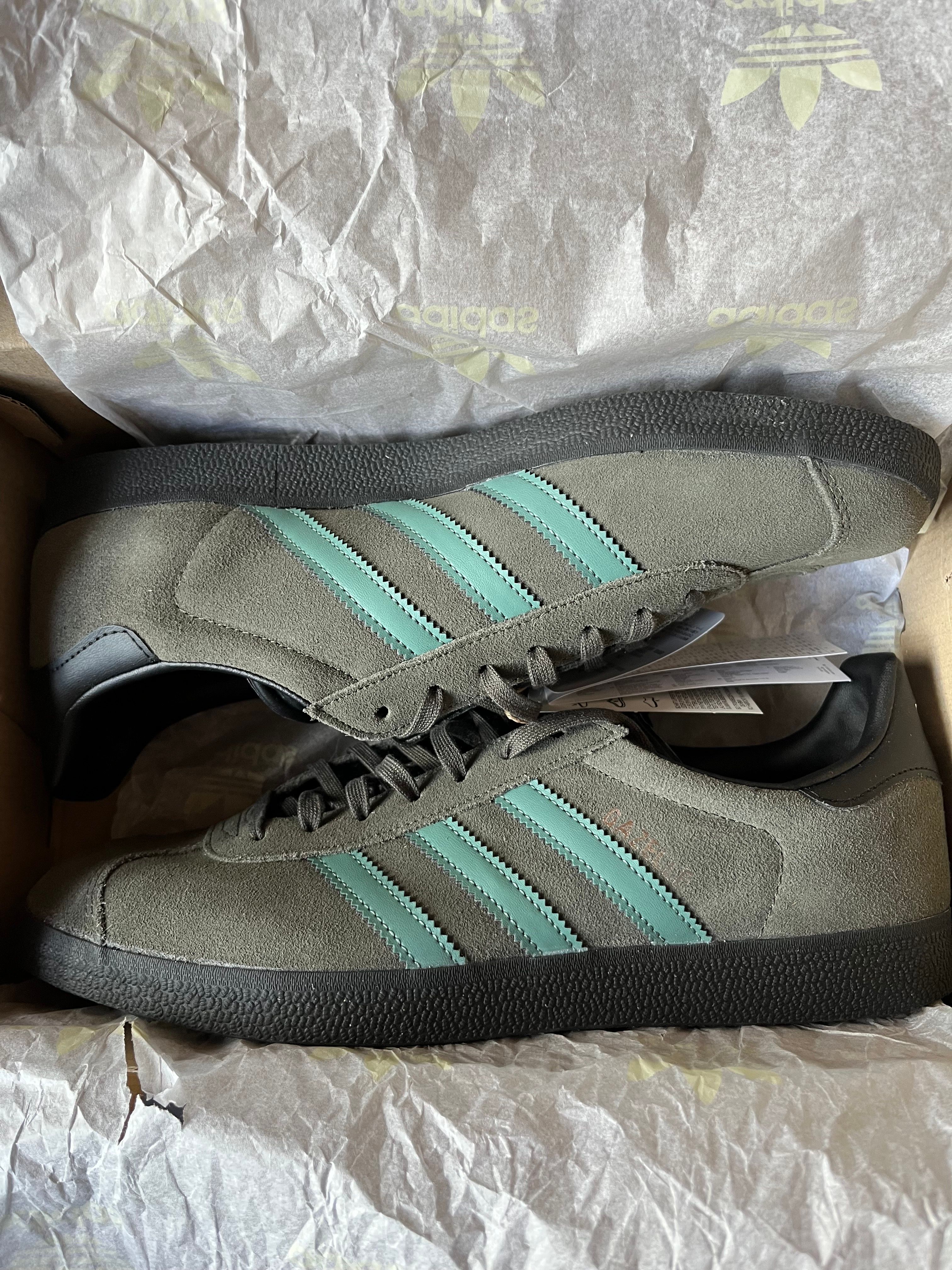 adidas Gazelle "Pantone/Core Black"