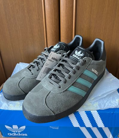 adidas Gazelle "Pantone/Core Black"