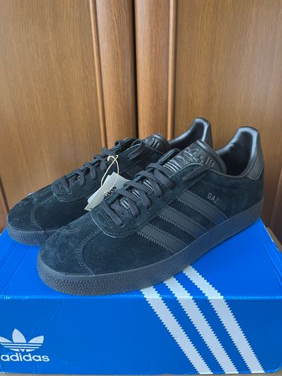 adidas Gazelle "Triple Black"
