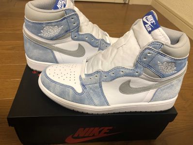 Nike Air Jordan 1 High OG "Hyper Royal"