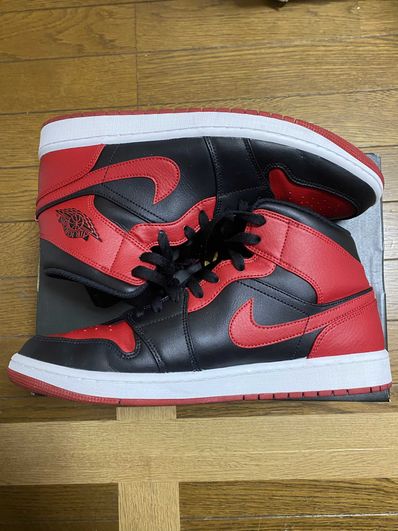 Nike Air Jordan 1 Mid "Bred"