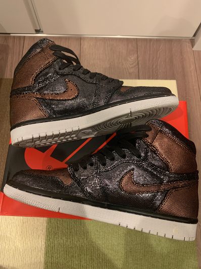 Nike Women's Air Jordan 1 High OG Fearless Metallic Rose Gold