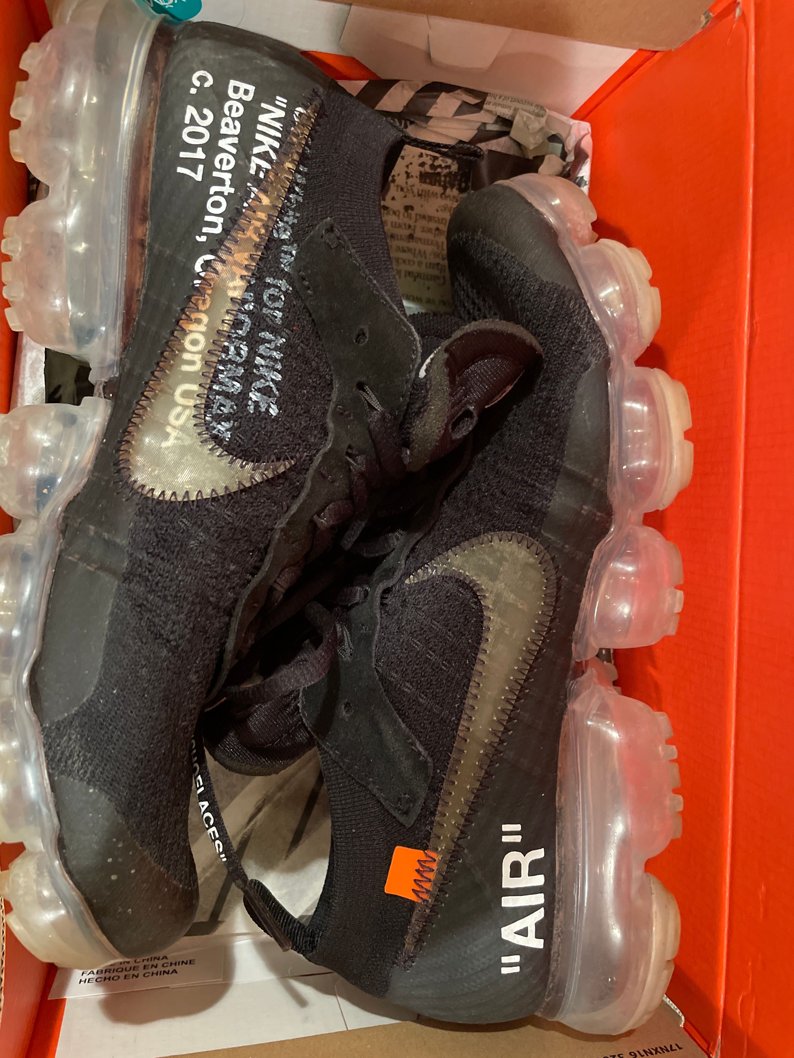 Off-White × Nike Air Vapormax "Black/Total Orange/Clear"
