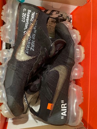 Off-White × Nike Air Vapormax "Black/Total Orange/Clear"