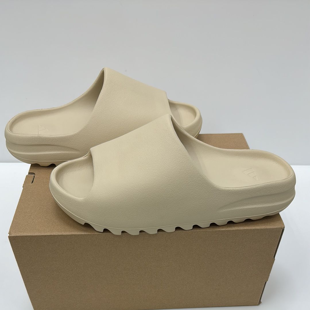 adidas YEEZY Slide "Bone" (FZ5897)