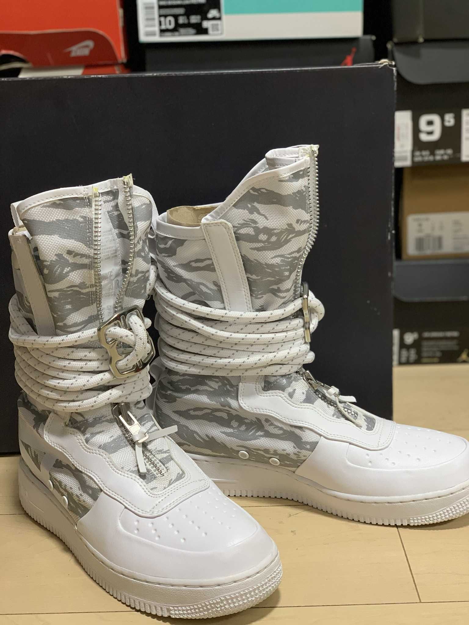 Nike SF Air Force 1 High "Winter Camo"