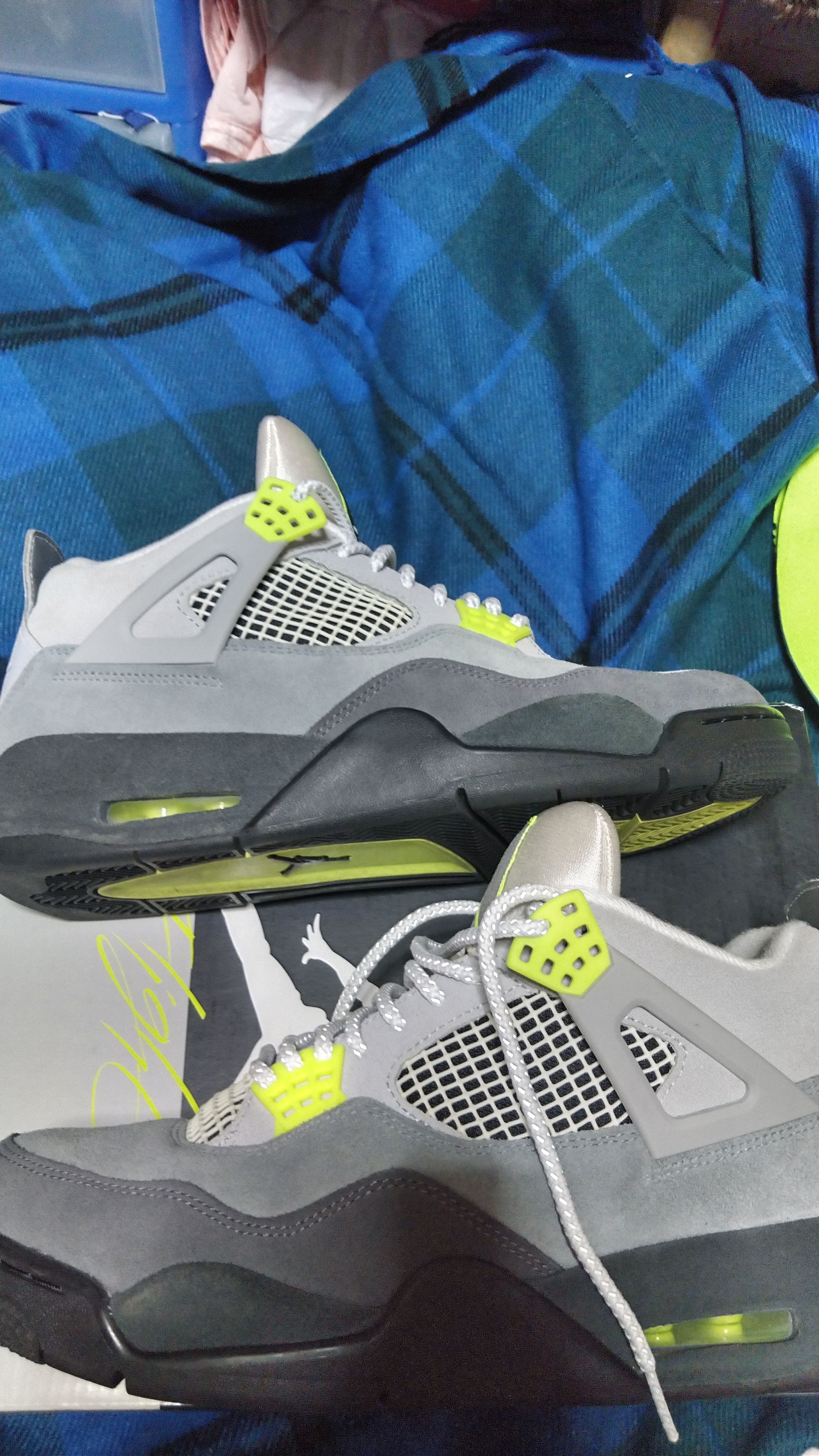 NIKE AIR JORDAN 4 RETRO LE "NEON"