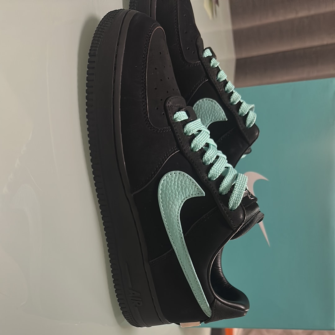 Tiffany & Co. × Nike Air Force 1 Low "1837"