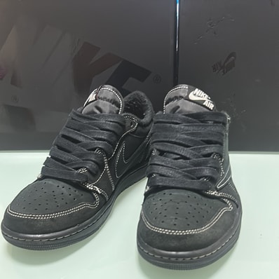 Travis Scott × Nike Air Jordan 1 Low OG SP "Black Phantom"