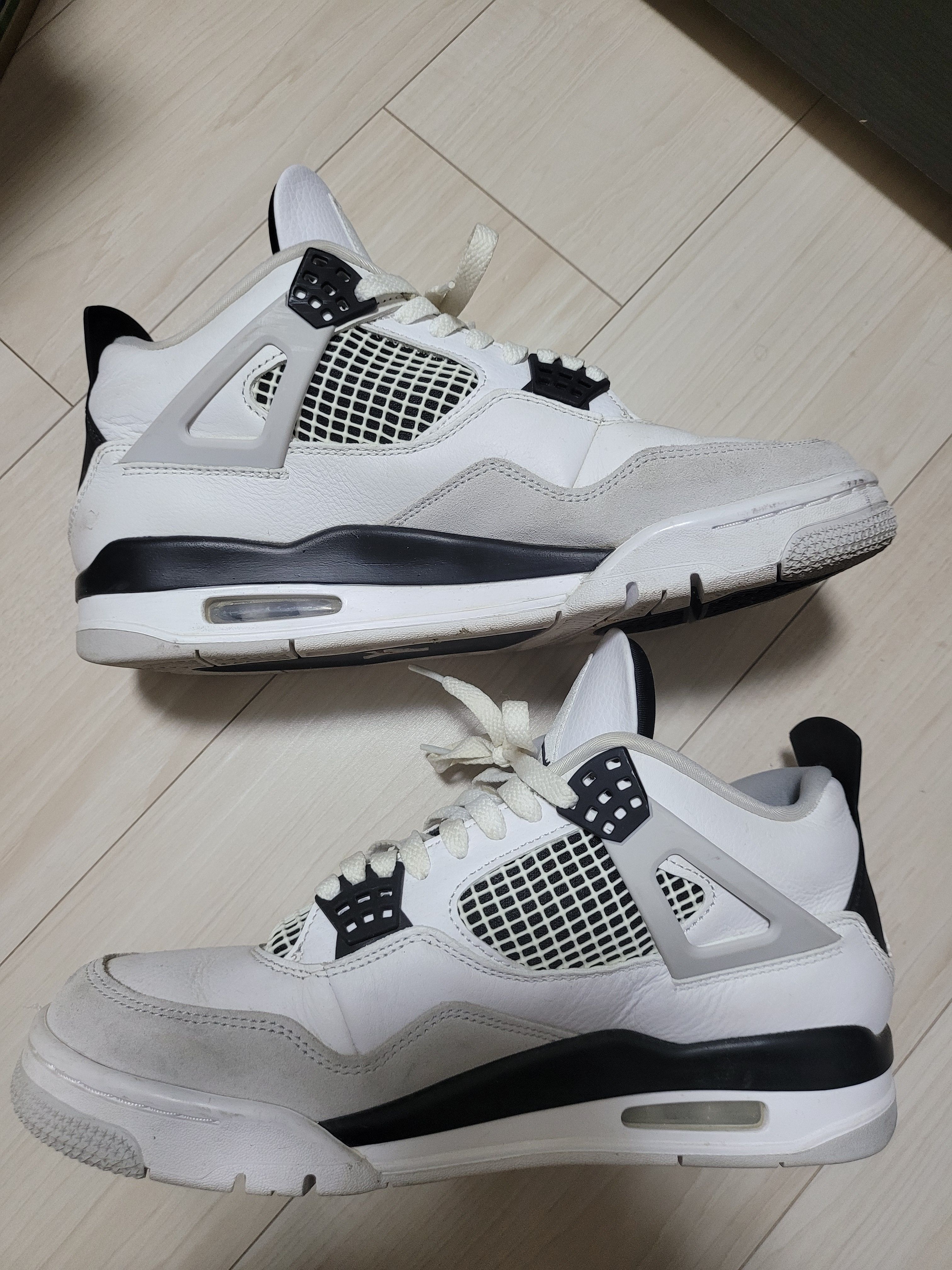 Nike Air Jordan 4 "Military Black"